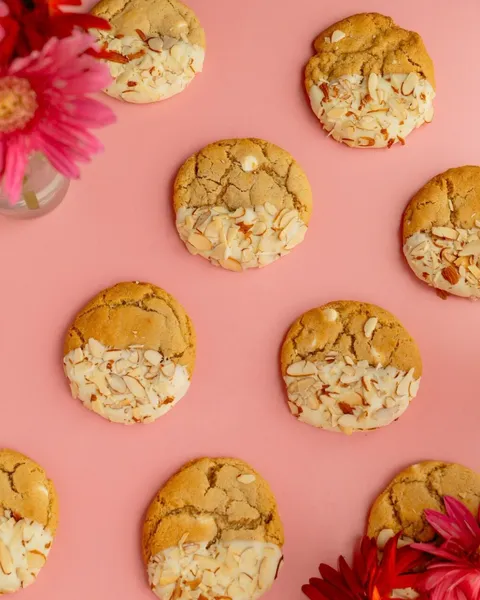 Galletas de Almendra y Chocolate Blanco de SOAD Bakery, bolsa de 6 unidades