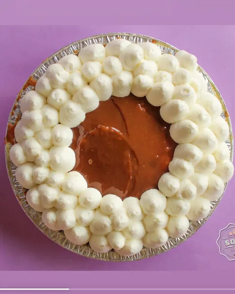 Pastel 4 Leches de SOAD Bakery con dulce de leche