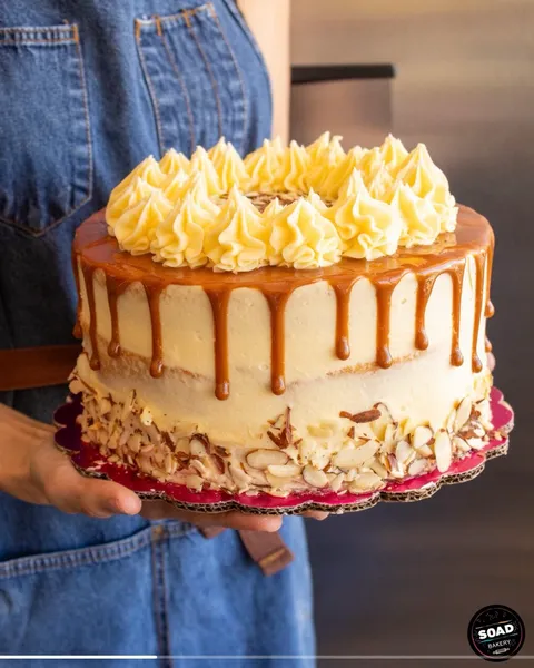 Almendra Caramelo Familiar de SOAD Bakery para 12 a 15 personas
